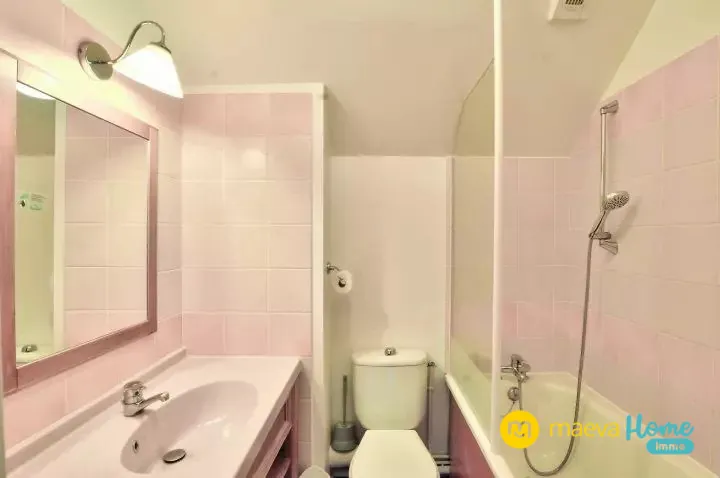 Appartement duplex avec jardin et piscine à Monflanquin 