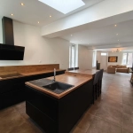 Maison mitoyenne rénovée à Valenciennes - 110 m² avec garage et terrasse