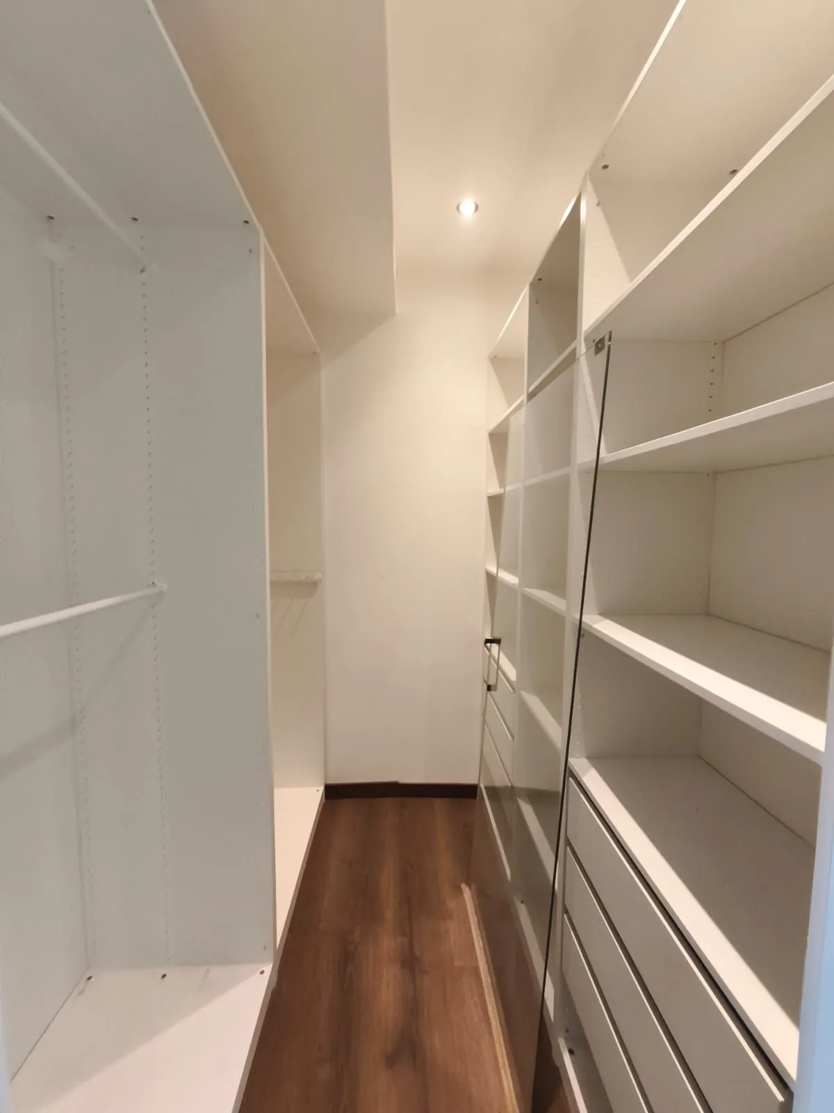 Maison mitoyenne rénovée à Valenciennes - 110 m² avec garage et terrasse 