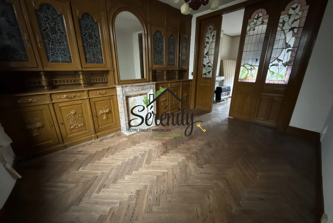 Maison bourgeoise à Caudry de 260 m² à rénover avec potentiel exceptionnel 