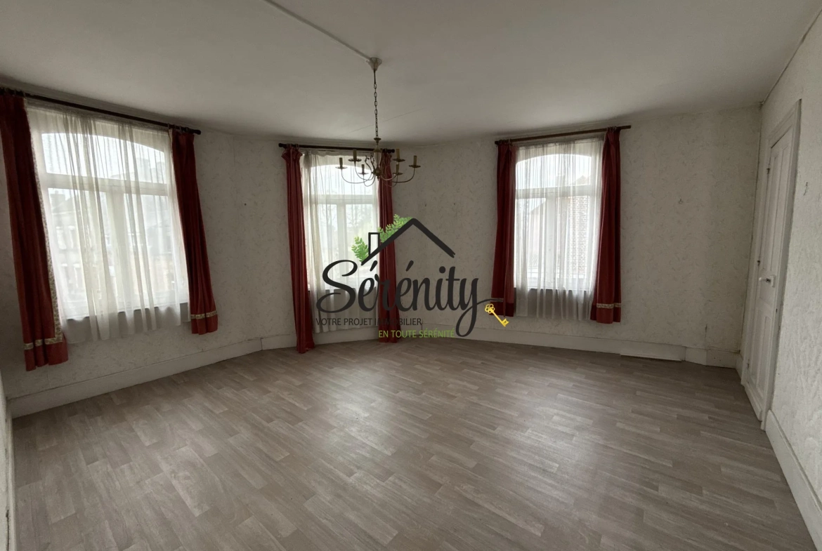 Maison bourgeoise à Caudry de 260 m² à rénover avec potentiel exceptionnel 