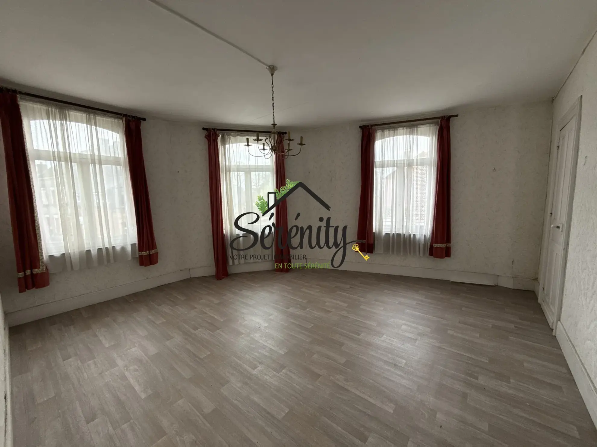 Maison bourgeoise à Caudry de 260 m² à rénover avec potentiel exceptionnel 