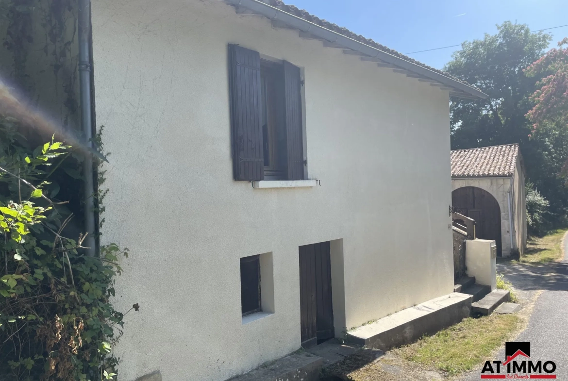 Charmante maison de campagne à Saint Privat en Périgord avec grange et terrasses 