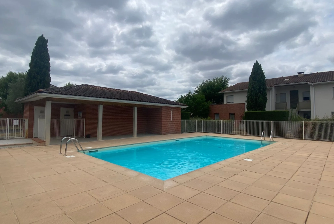 Appartement T3 avec terrasse et parking à Toulouse Saint Simon 