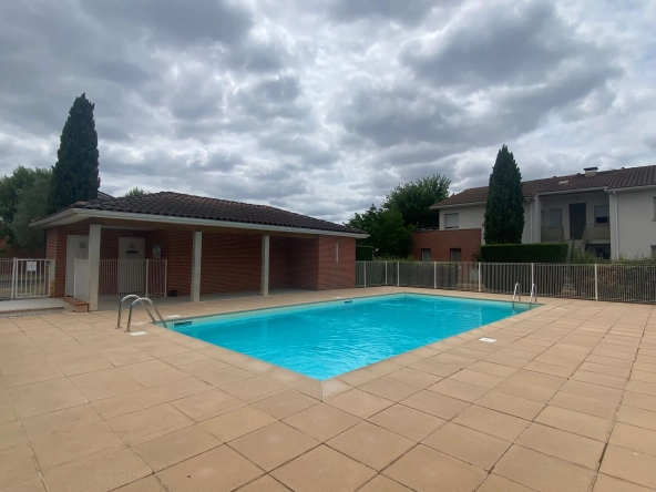 Appartement T3 avec terrasse et parking à Toulouse Saint Simon