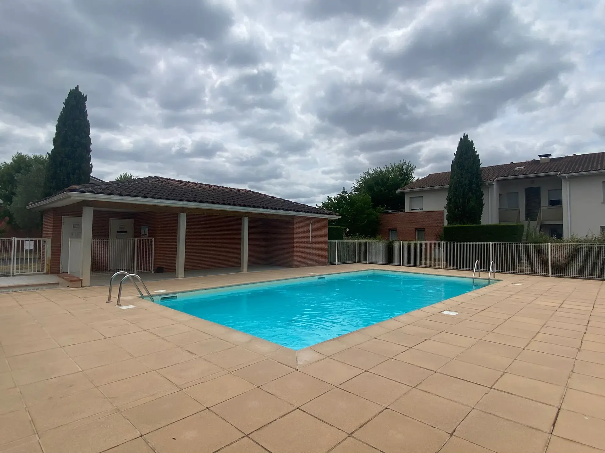 Appartement T3 avec terrasse et parking à Toulouse Saint Simon 