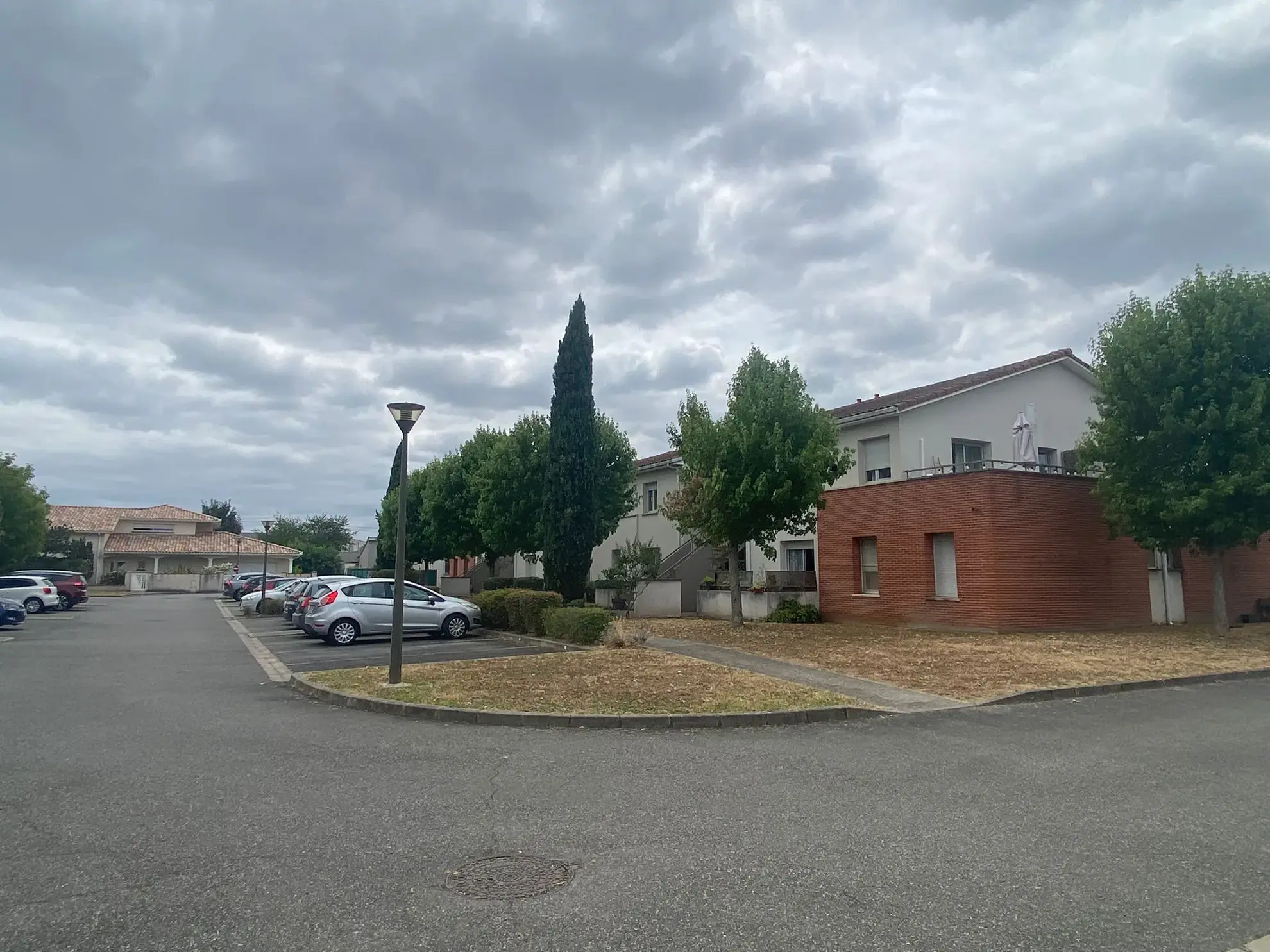 Appartement T3 avec terrasse et parking à Toulouse Saint Simon 