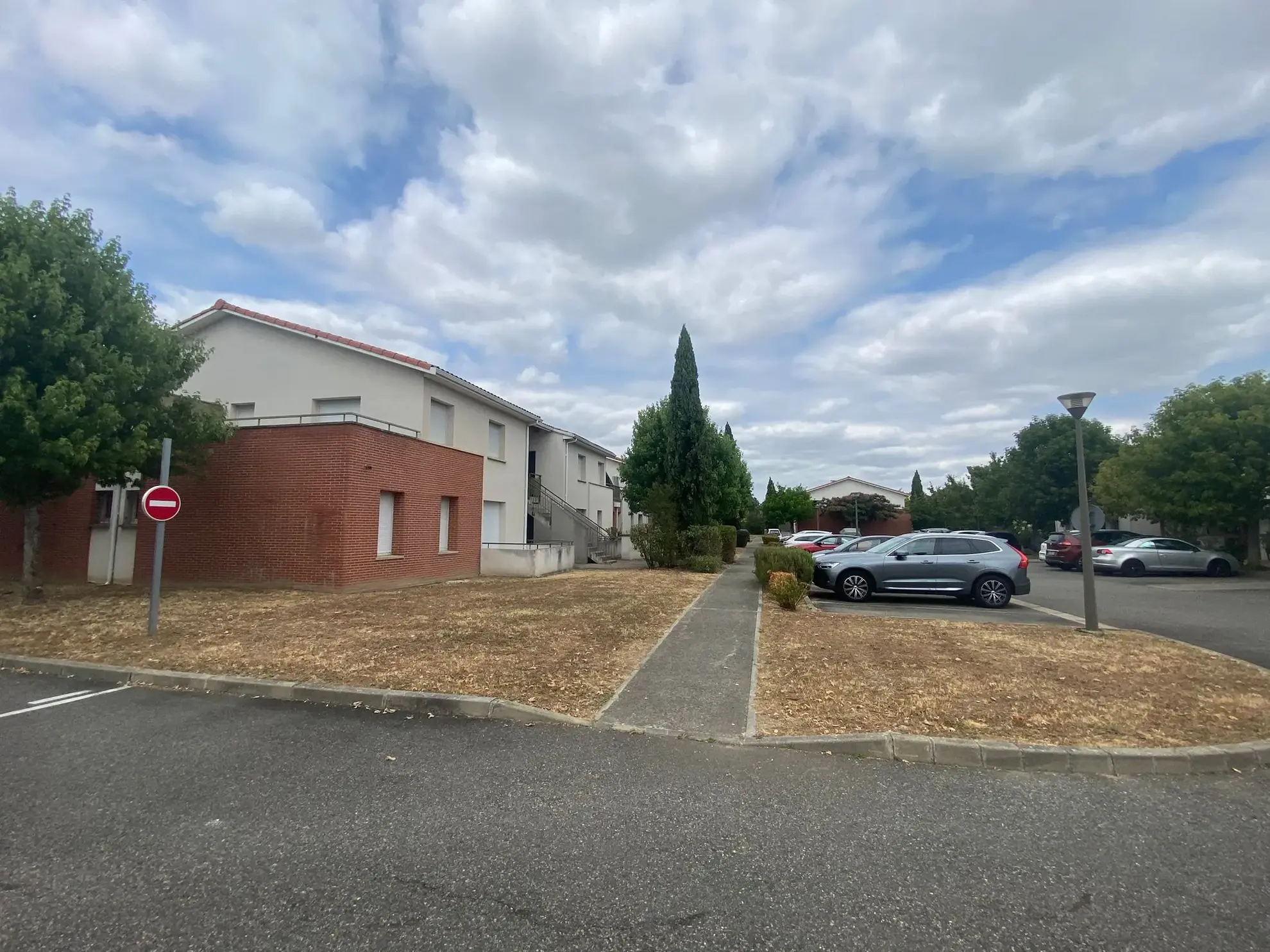 Appartement T3 avec terrasse et parking à Toulouse Saint Simon 