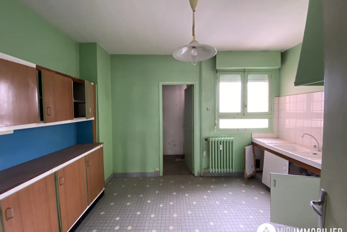 Appartement T3 à vendre à Albi, proche du centre, avec cave et travaux à prévoir 
