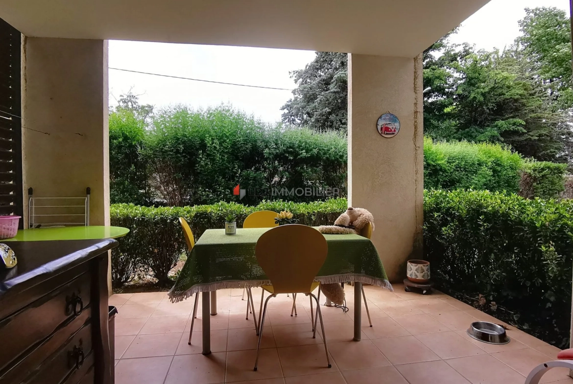Spacieux appartement de 3 pièces avec terrasse et vue sur le Canigou à Prades 