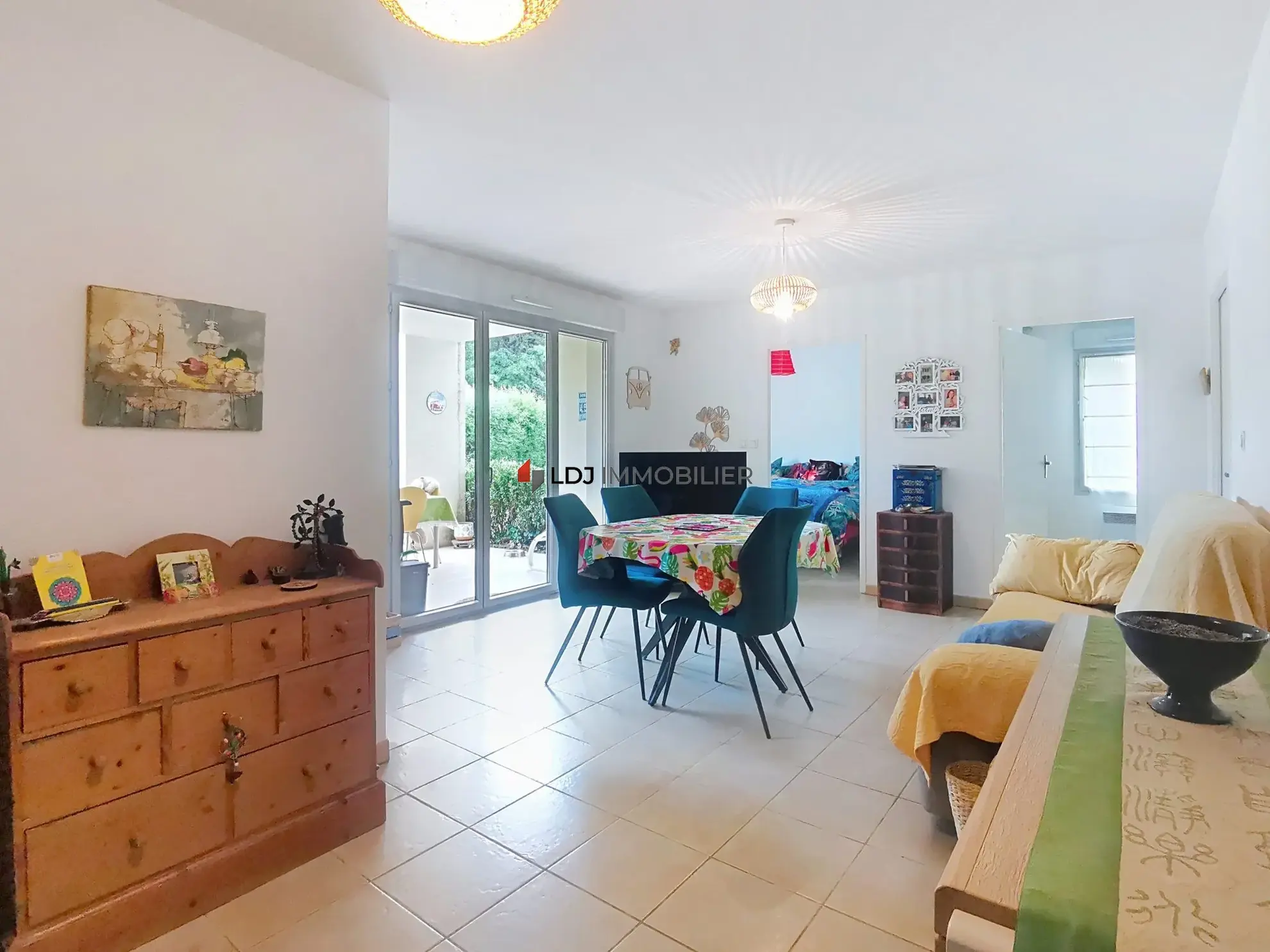 Spacieux appartement de 3 pièces avec terrasse et vue sur le Canigou à Prades 