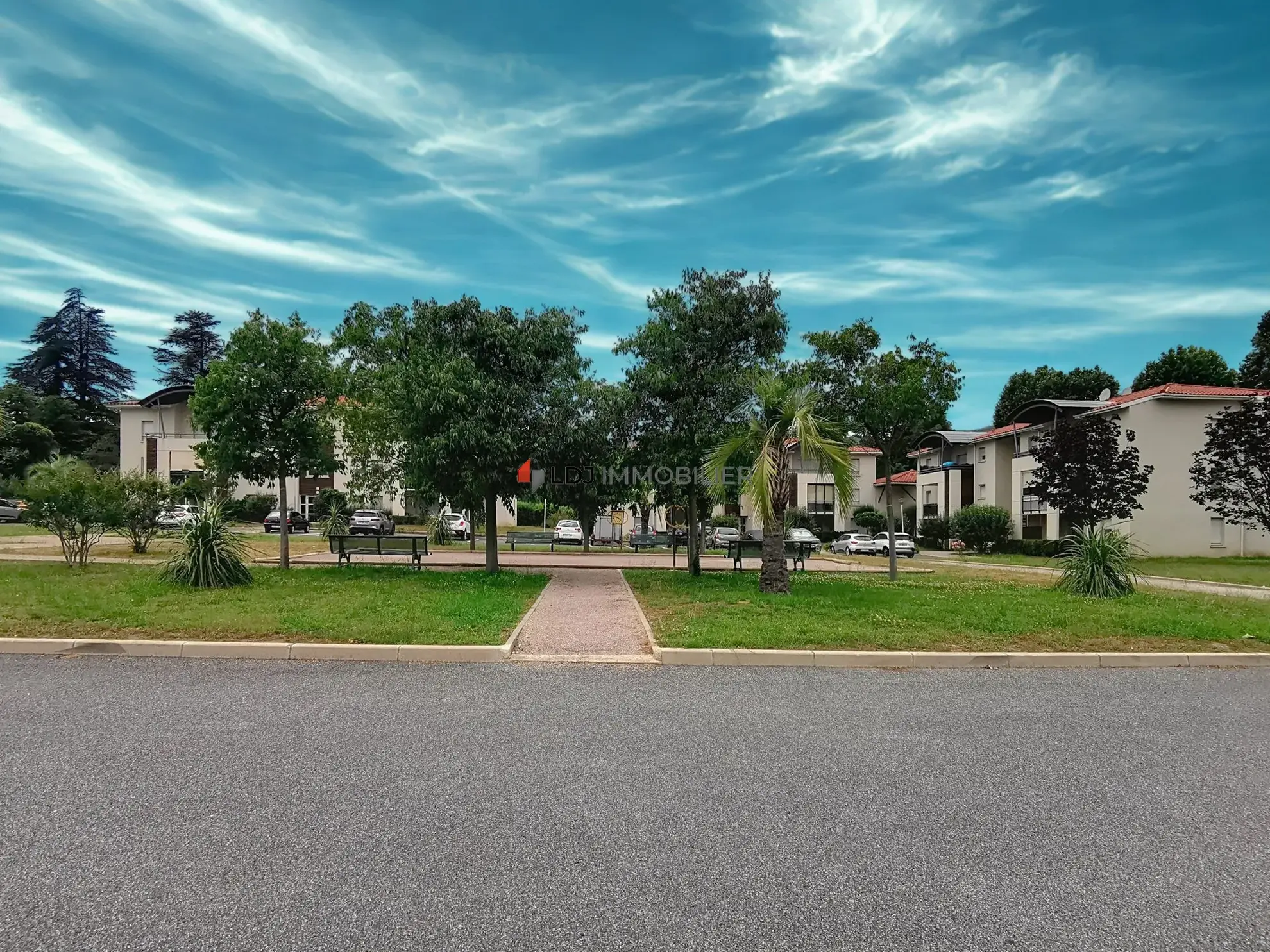 Spacieux appartement de 3 pièces avec terrasse et vue sur le Canigou à Prades 
