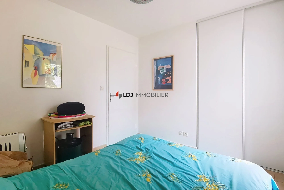 Spacieux appartement de 3 pièces avec terrasse et vue sur le Canigou à Prades 