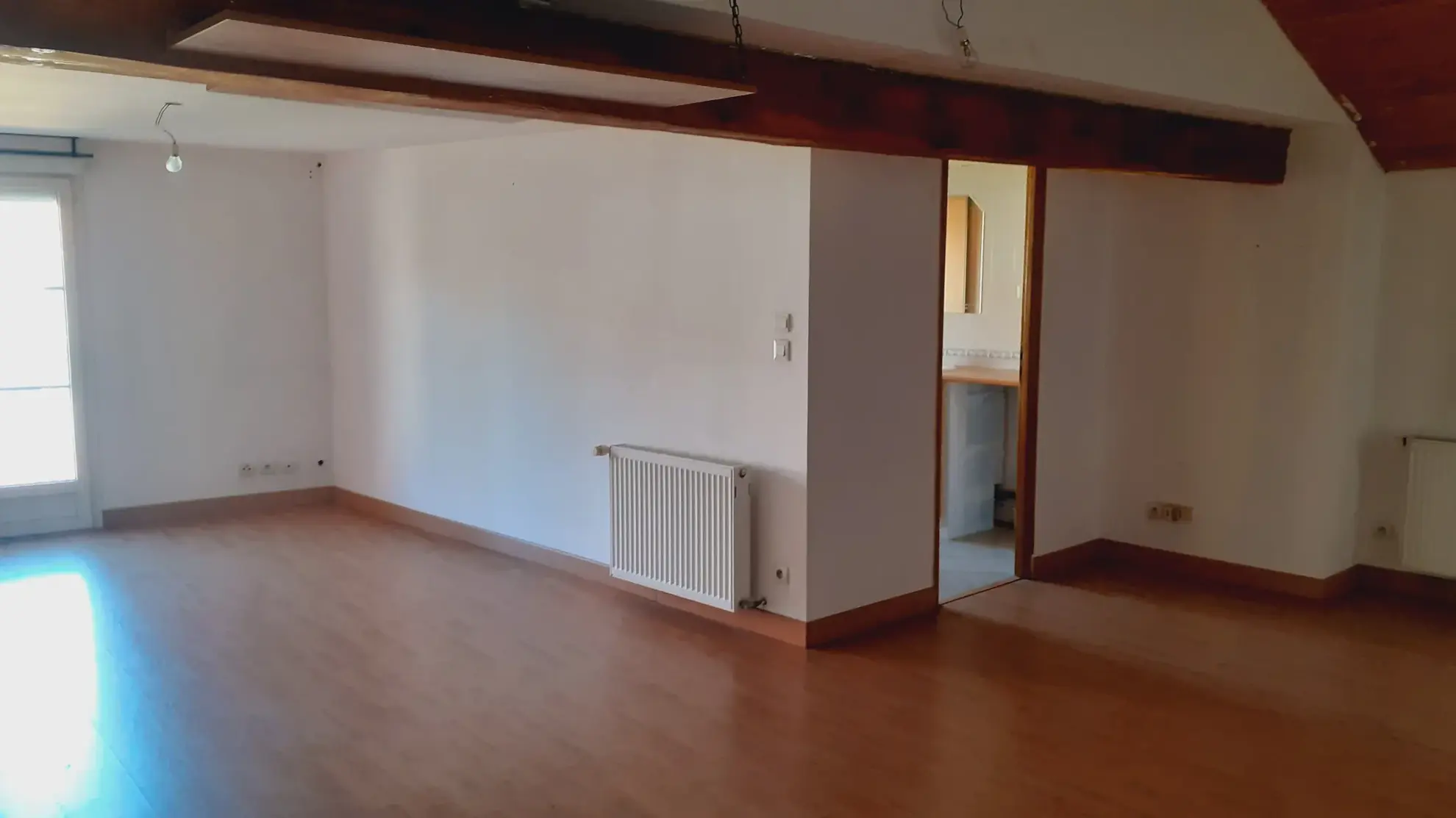 Immeuble rénové avec appartement à Sacquenay proche Selongey - Idéal investisseur ou famille 