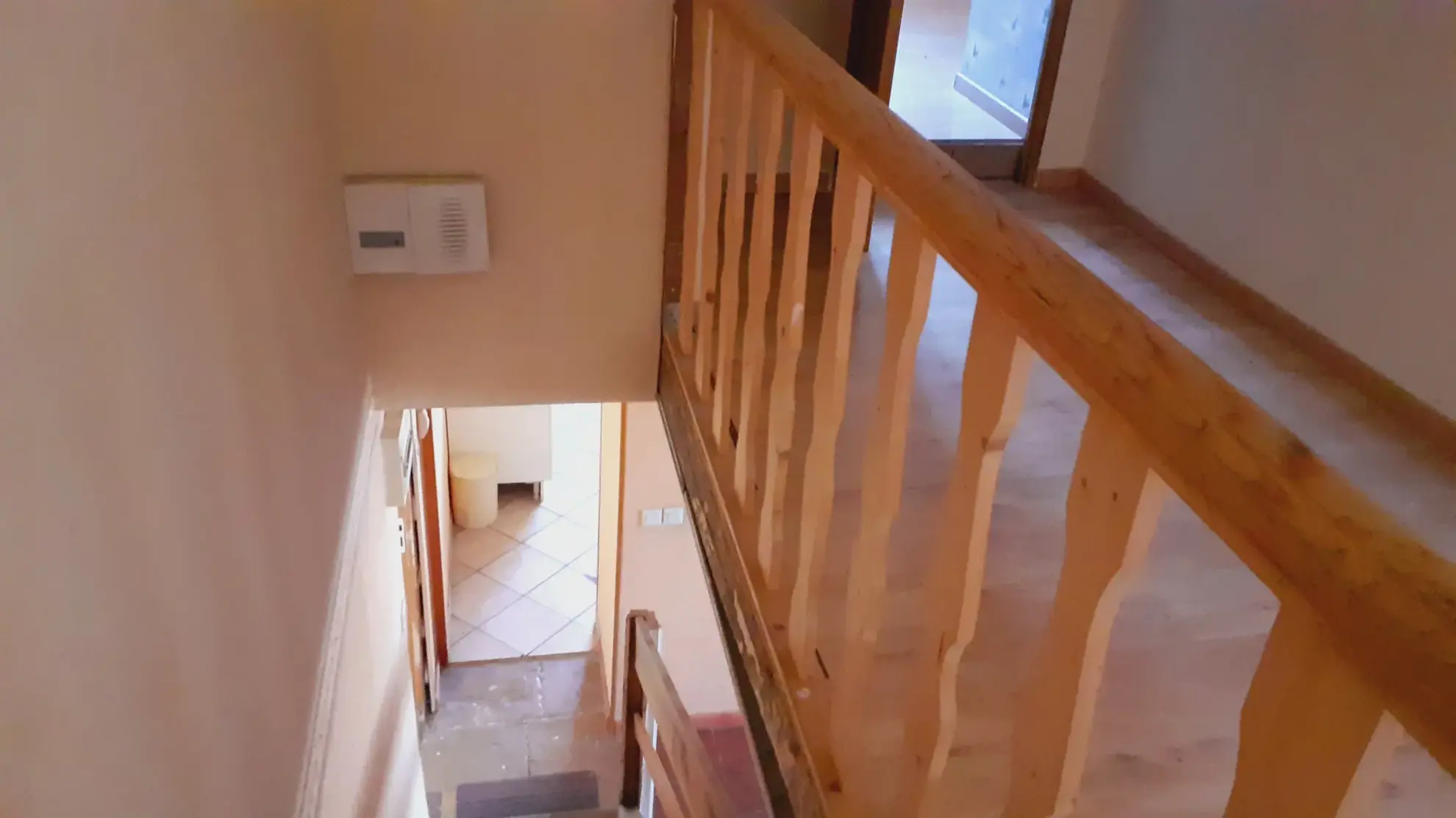 Immeuble rénové avec appartement à Sacquenay proche Selongey - Idéal investisseur ou famille 