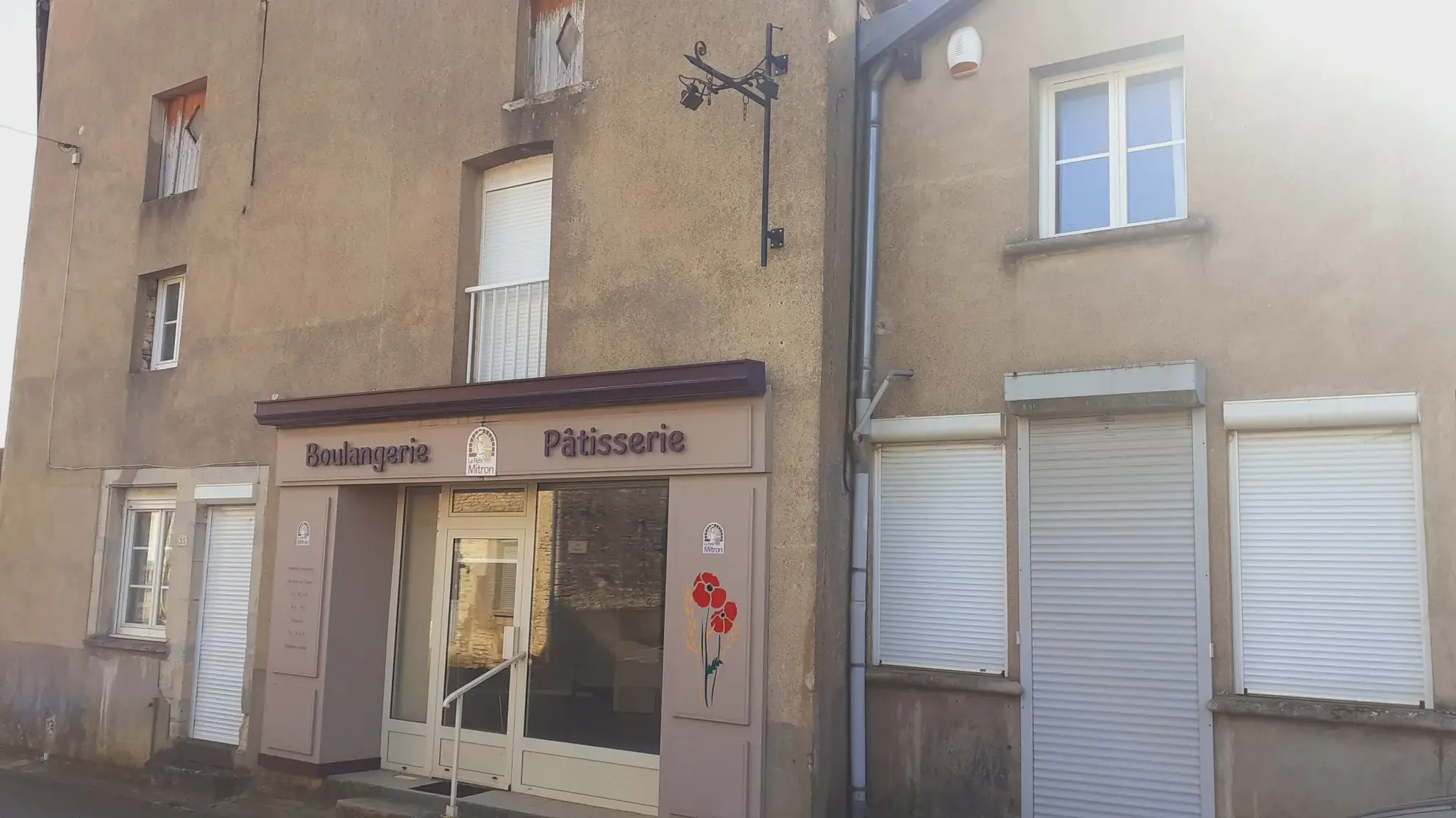 Immeuble rénové avec appartement à Sacquenay proche Selongey - Idéal investisseur ou famille 