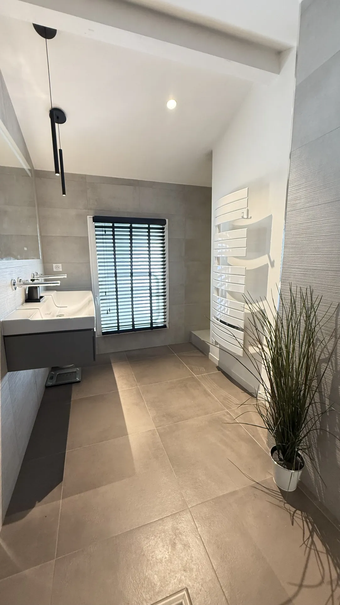 Appartement T3 lumineux avec vue mer à Cannes proche des plages 