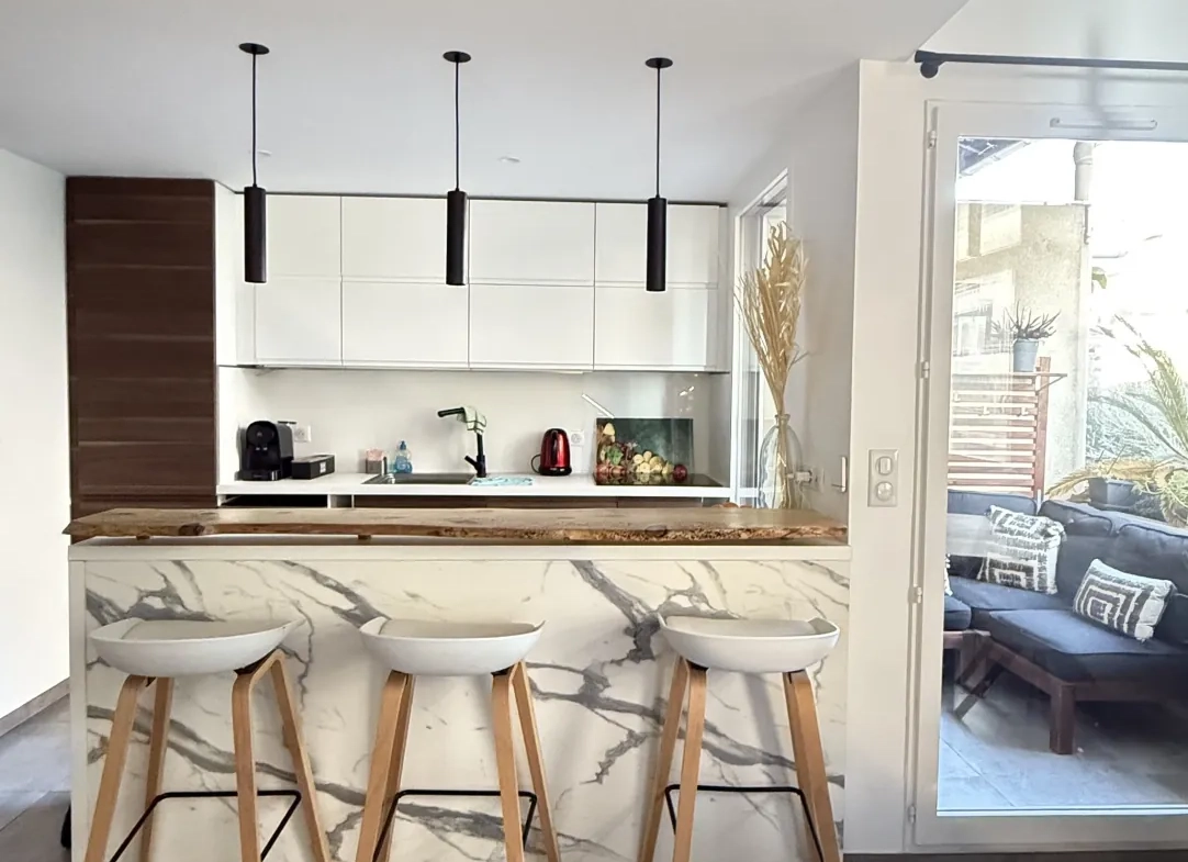 Appartement T3 lumineux avec vue mer à Cannes proche des plages 