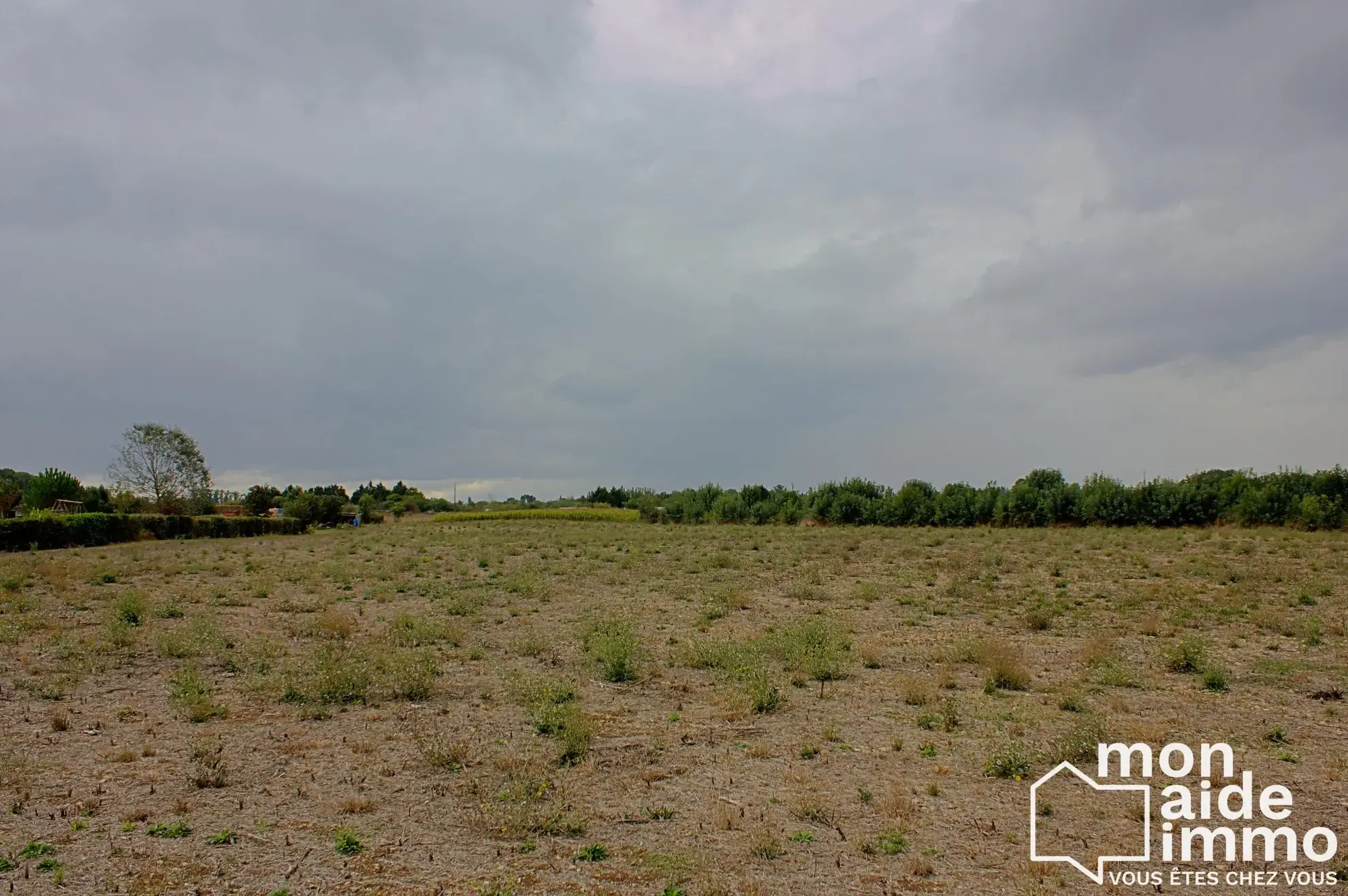 Terrain constructible de 8 500 m² à vendre en Vendée, idéal projet de lotissement 