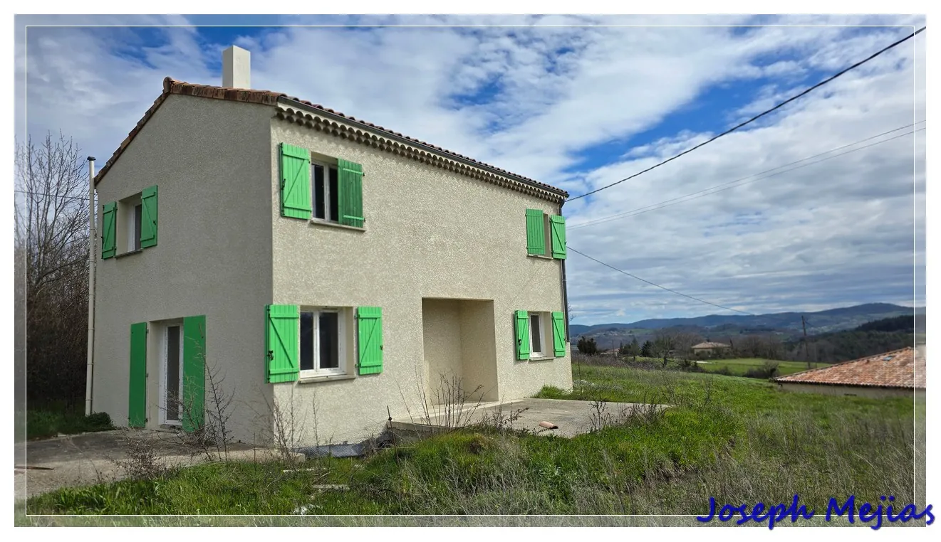 Maison à finir à Silhac avec vue dégagée et terrain de 1500 m² 
