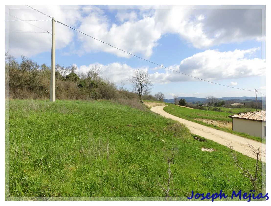 Maison à finir à Silhac avec vue dégagée et terrain de 1500 m² 