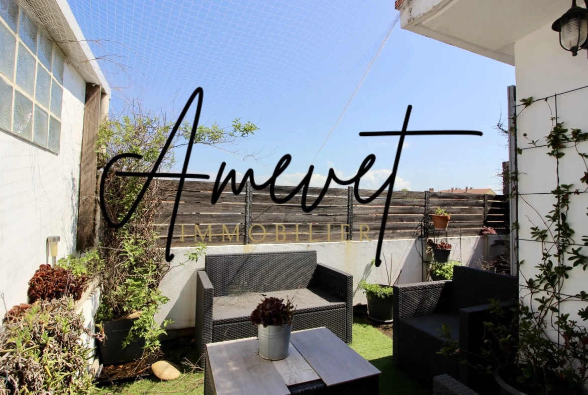 Appartement T2 avec terrasse et balcon à vendre à Avignon, lumineux et calme 