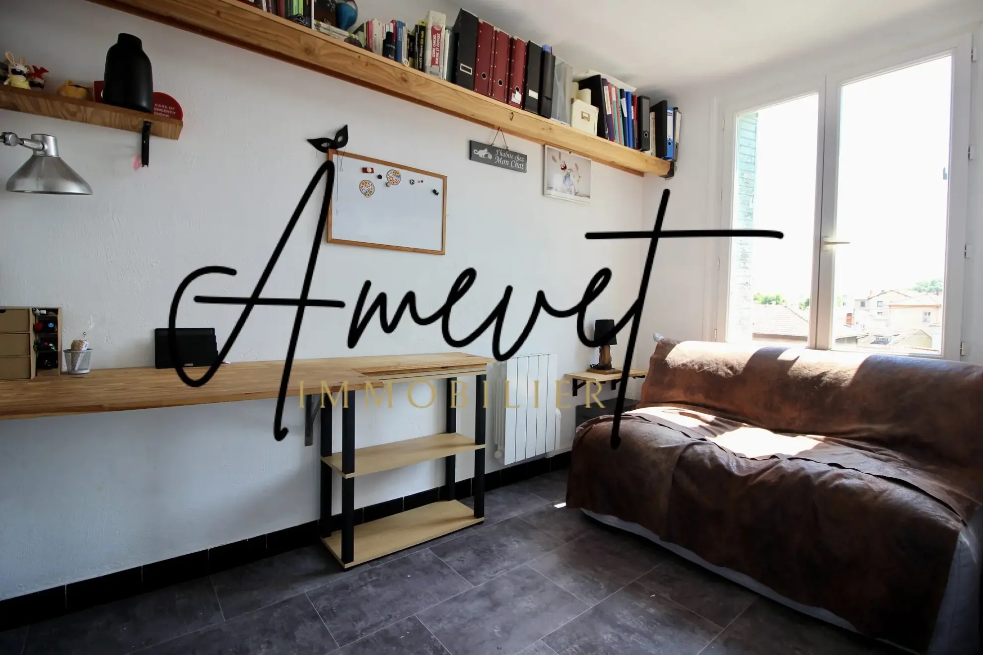 Appartement T2 avec terrasse et balcon à vendre à Avignon, lumineux et calme 
