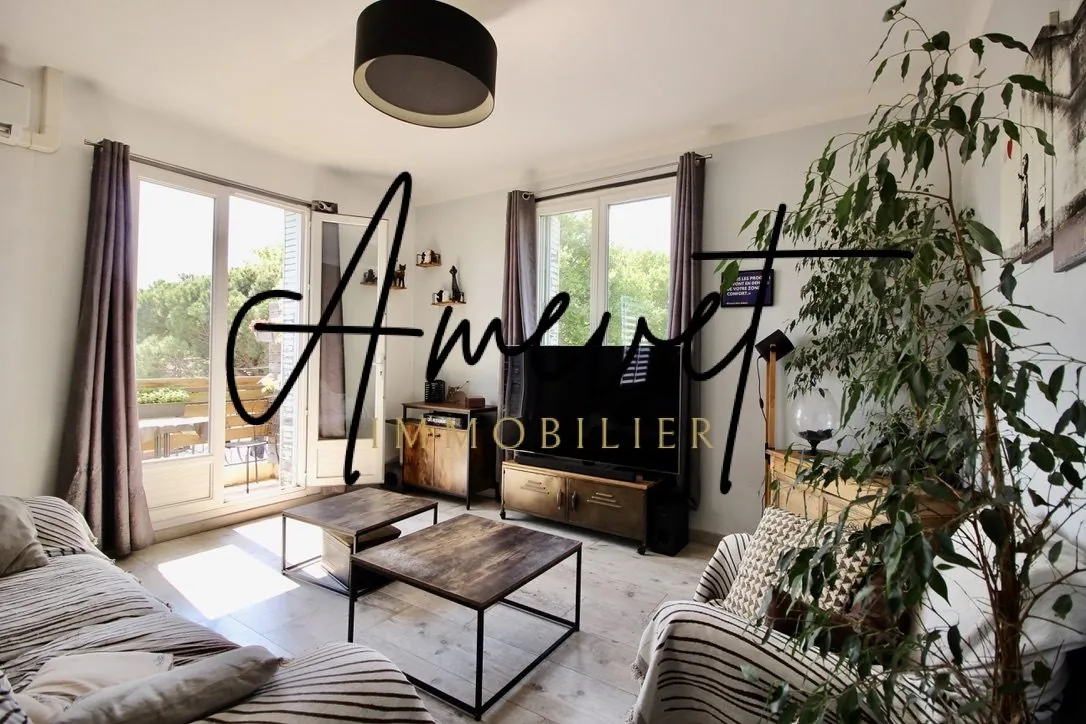 Appartement T2 avec terrasse et balcon à vendre à Avignon, lumineux et calme 
