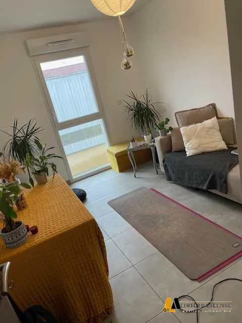 Bel appartement T3 avec terrasse à Béziers - Résidence calme et bien située 