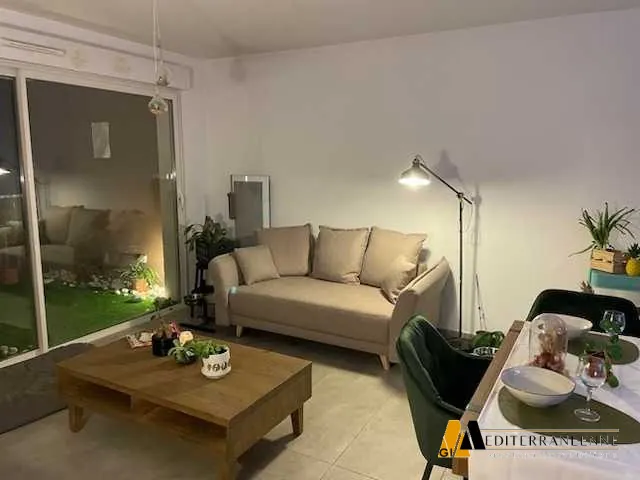 Bel appartement T3 avec terrasse à Béziers - Résidence calme et bien située 
