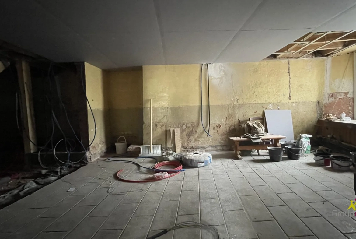 Maison à rénover de 137 m² avec garage à Saales 