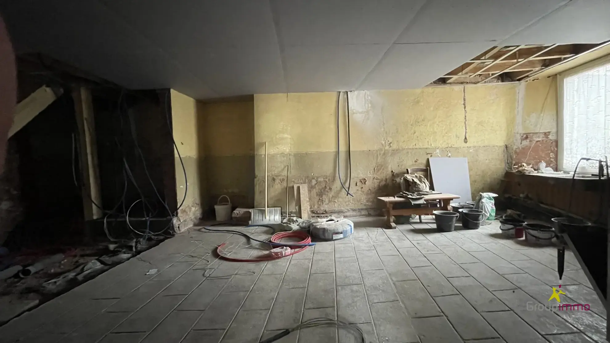 Maison à rénover de 137 m² avec garage à Saales 