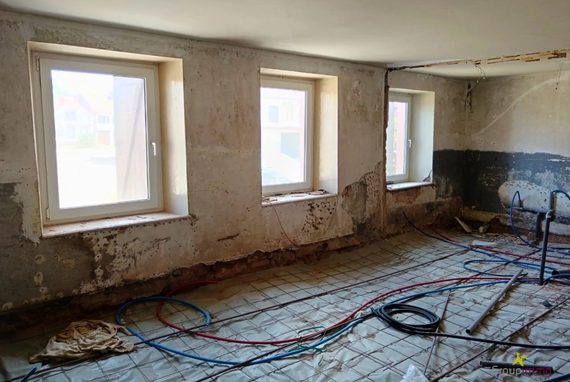 Maison à rénover de 137 m² avec garage à Saales 