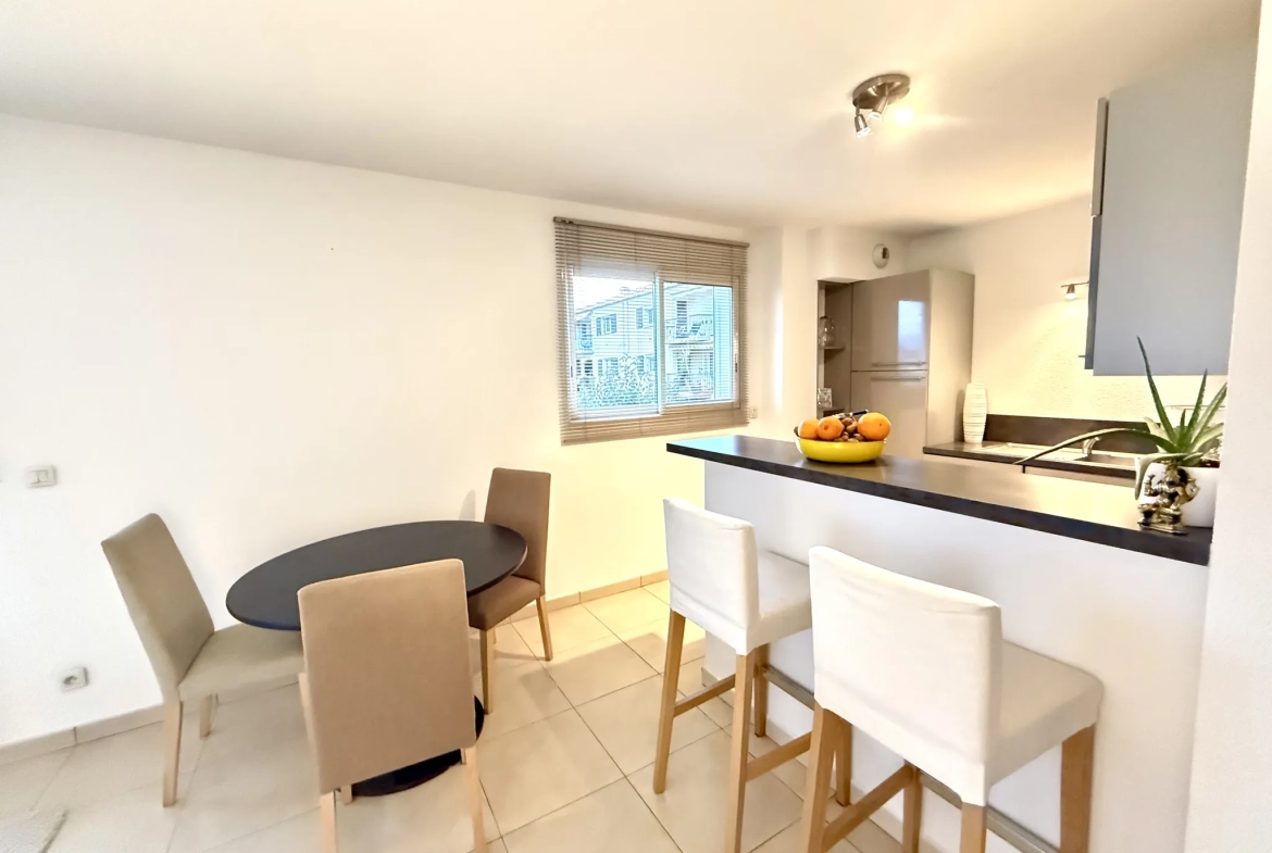 Appartement T2 meublé de 45 m² avec terrasse et parking à Perpignan 