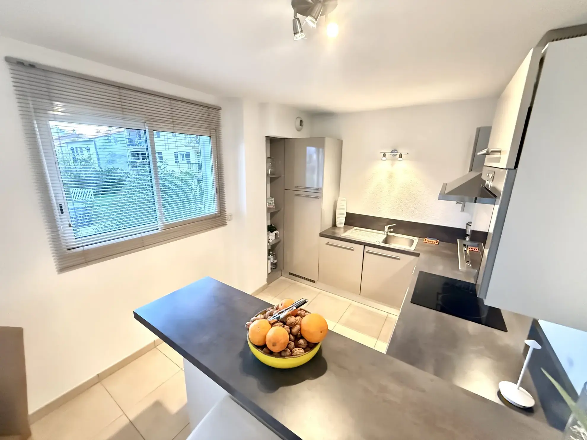 Appartement T2 meublé de 45 m² avec terrasse et parking à Perpignan 