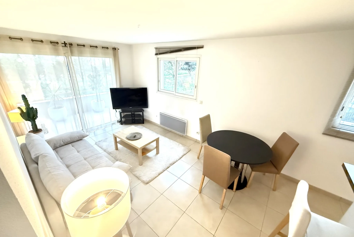 Appartement T2 meublé de 45 m² avec terrasse et parking à Perpignan 