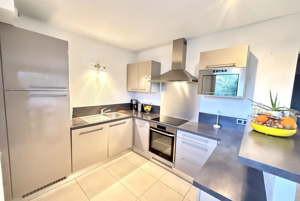 Appartement T2 meublé de 45 m² avec terrasse et parking à Perpignan 