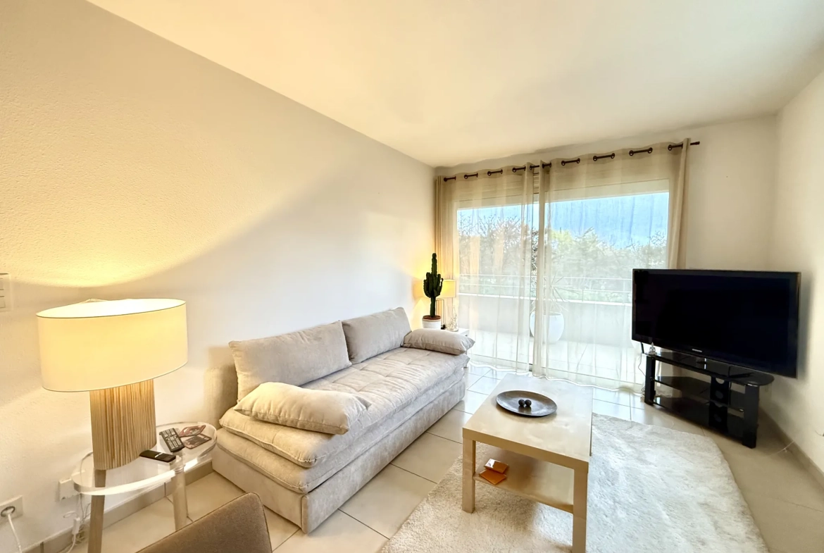 Appartement T2 meublé de 45 m² avec terrasse et parking à Perpignan 