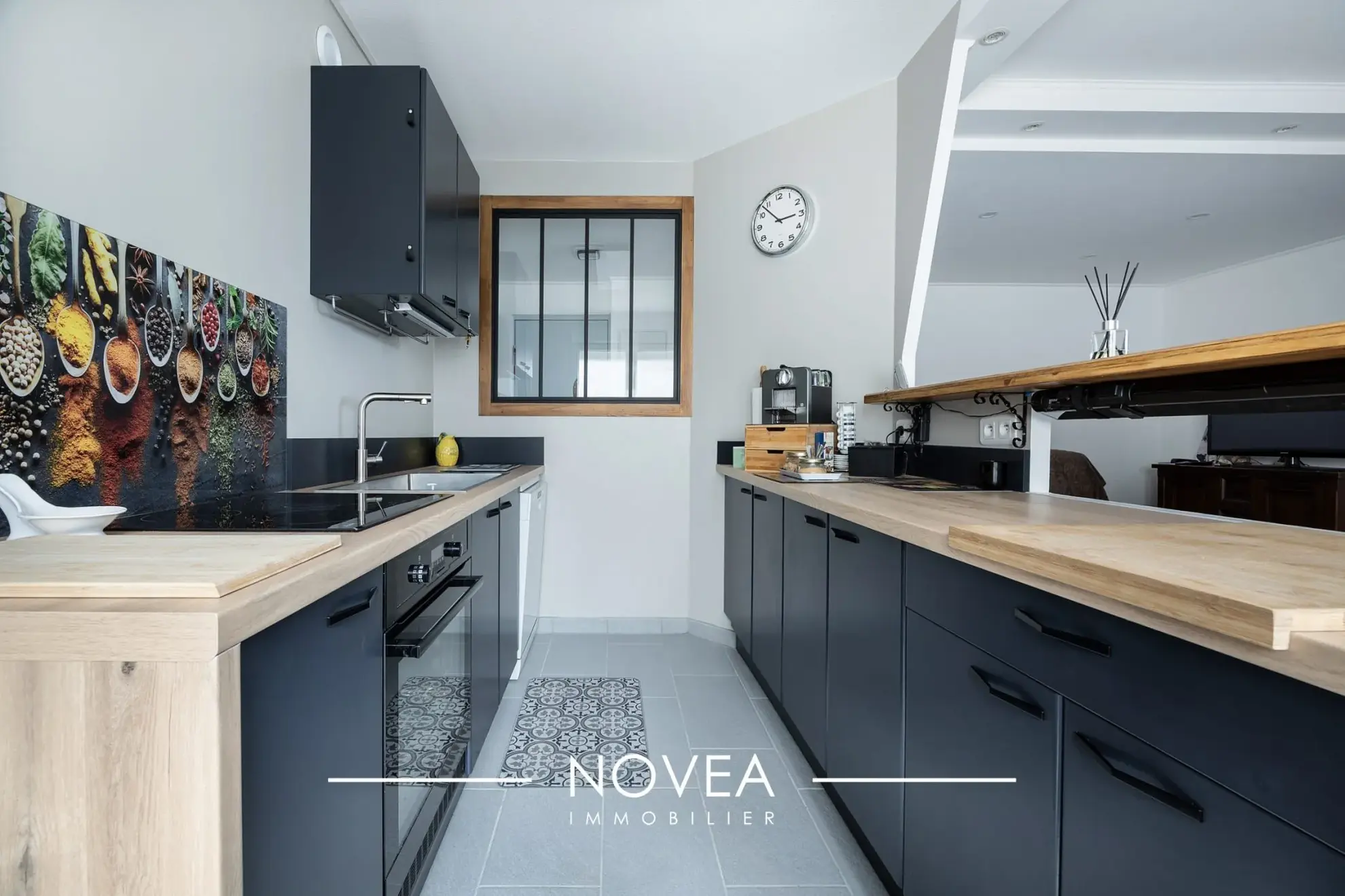 Appartement T4 rénové de 86 m² avec balcon à Vaulx-en-Velin 