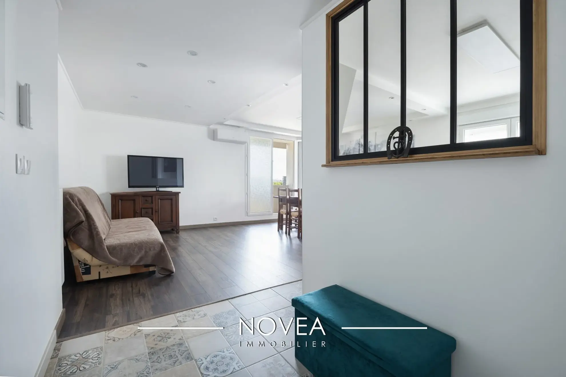 Appartement T4 rénové de 86 m² avec balcon à Vaulx-en-Velin 