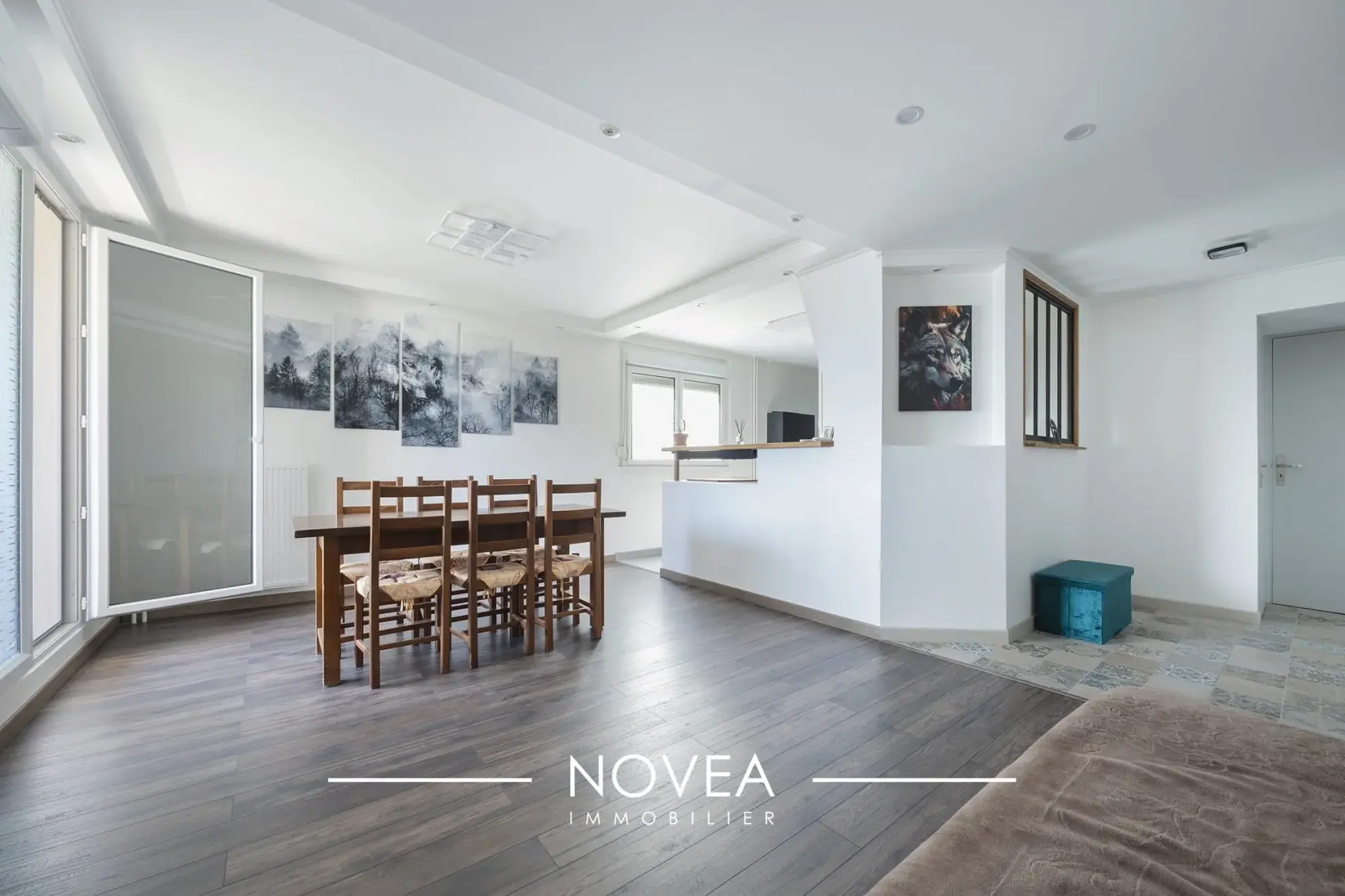 Appartement T4 rénové de 86 m² avec balcon à Vaulx-en-Velin 