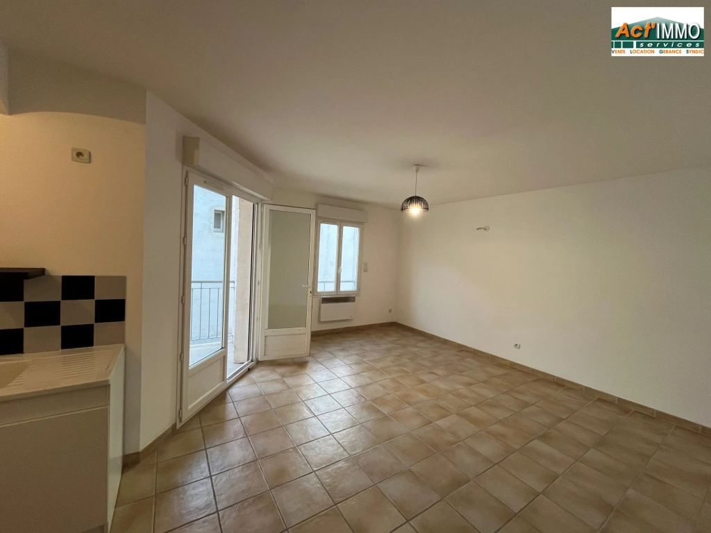 Appartement 2 pièces avec terrasse et garage à Saint-Chamas