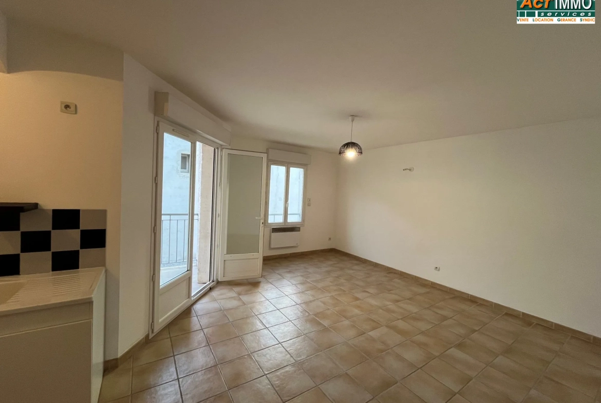 Appartement 2 pièces avec terrasse et garage à Saint-Chamas 