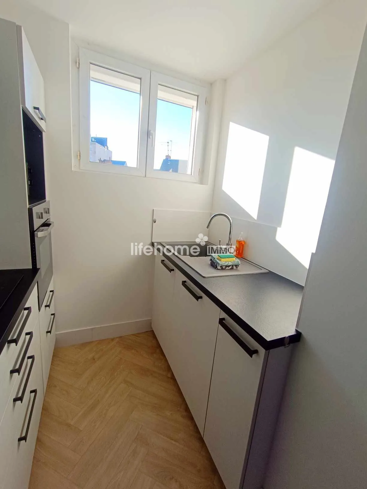 Appartement rénové et meublé à vendre au centre de Châteauroux de 62 m² 