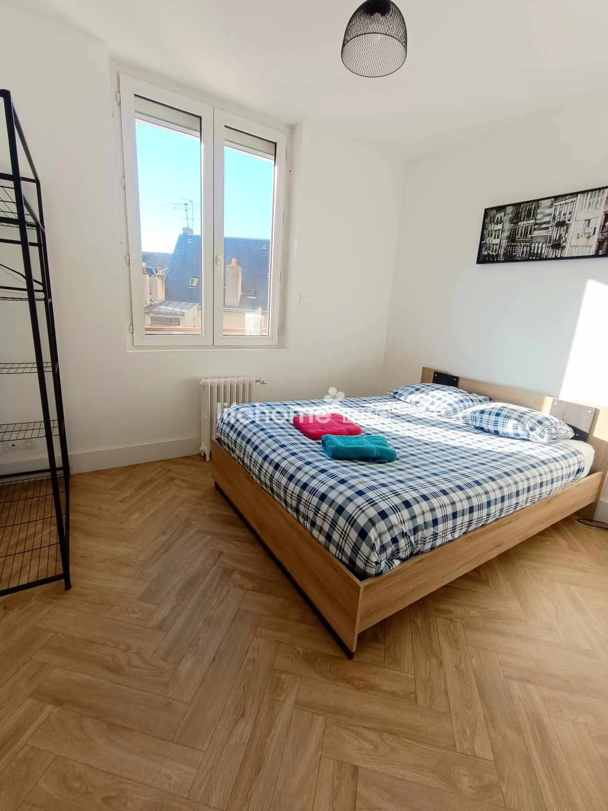 Appartement rénové et meublé à vendre au centre de Châteauroux de 62 m² 