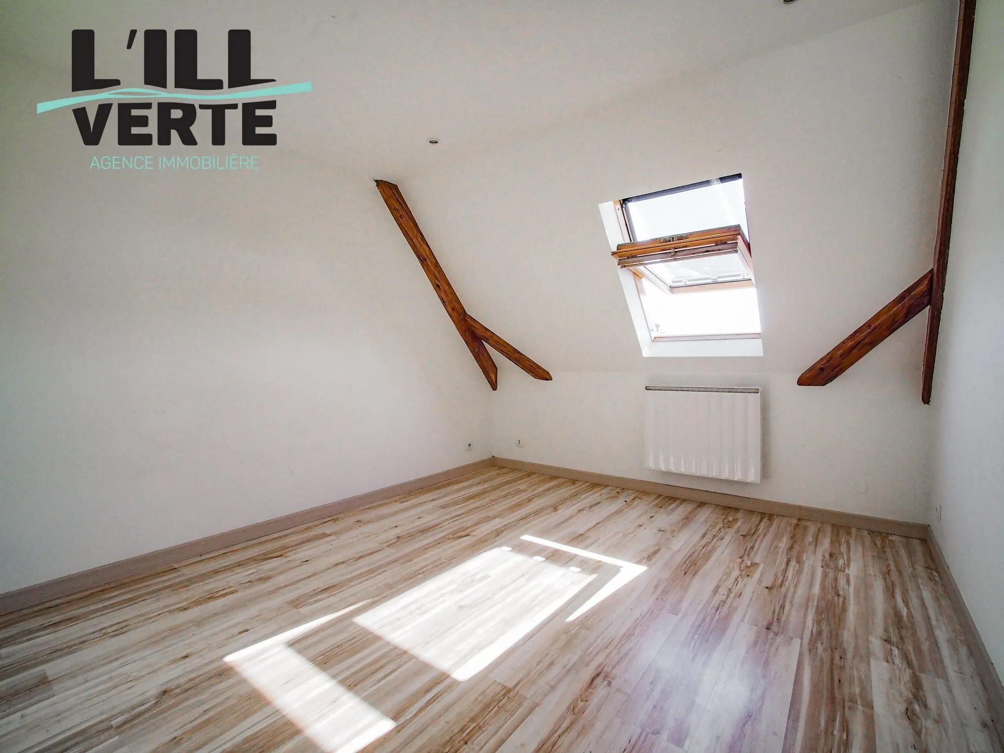 Appartement à vendre à Vendenheim - 3 pièces lumineux avec surcombles 