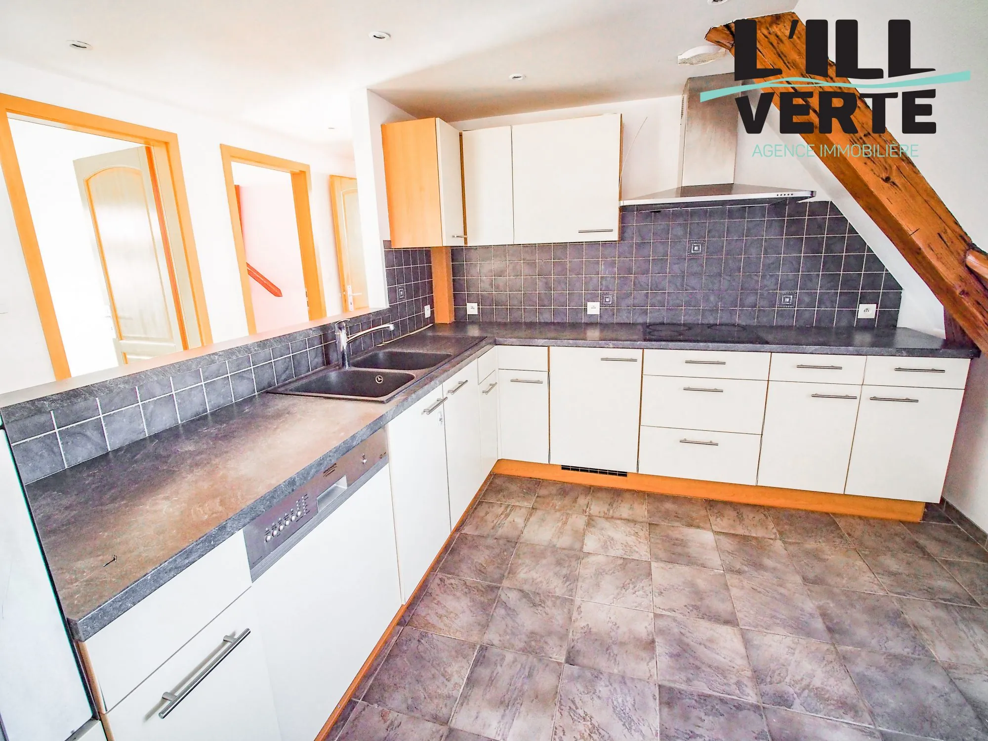 Appartement à vendre à Vendenheim - 3 pièces lumineux avec surcombles 