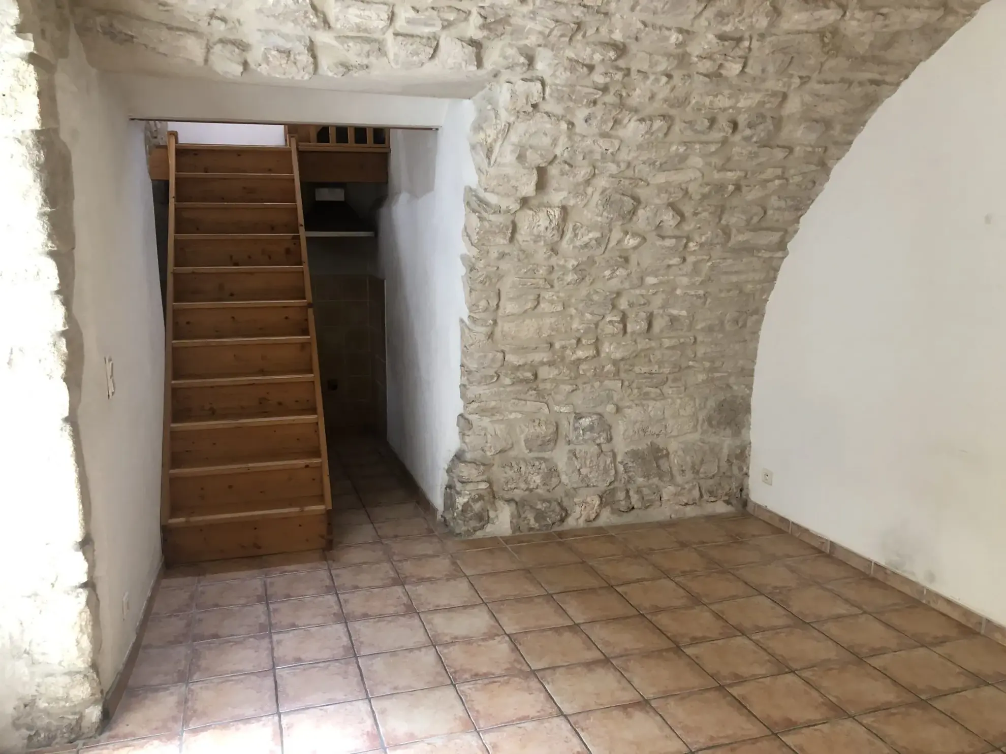 Splendide Duplex à Saussines avec Piscine et Cachet - Petite Copropriété 