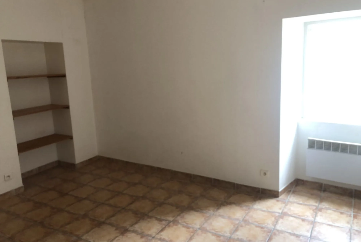 Splendide Duplex à Saussines avec Piscine et Cachet - Petite Copropriété 