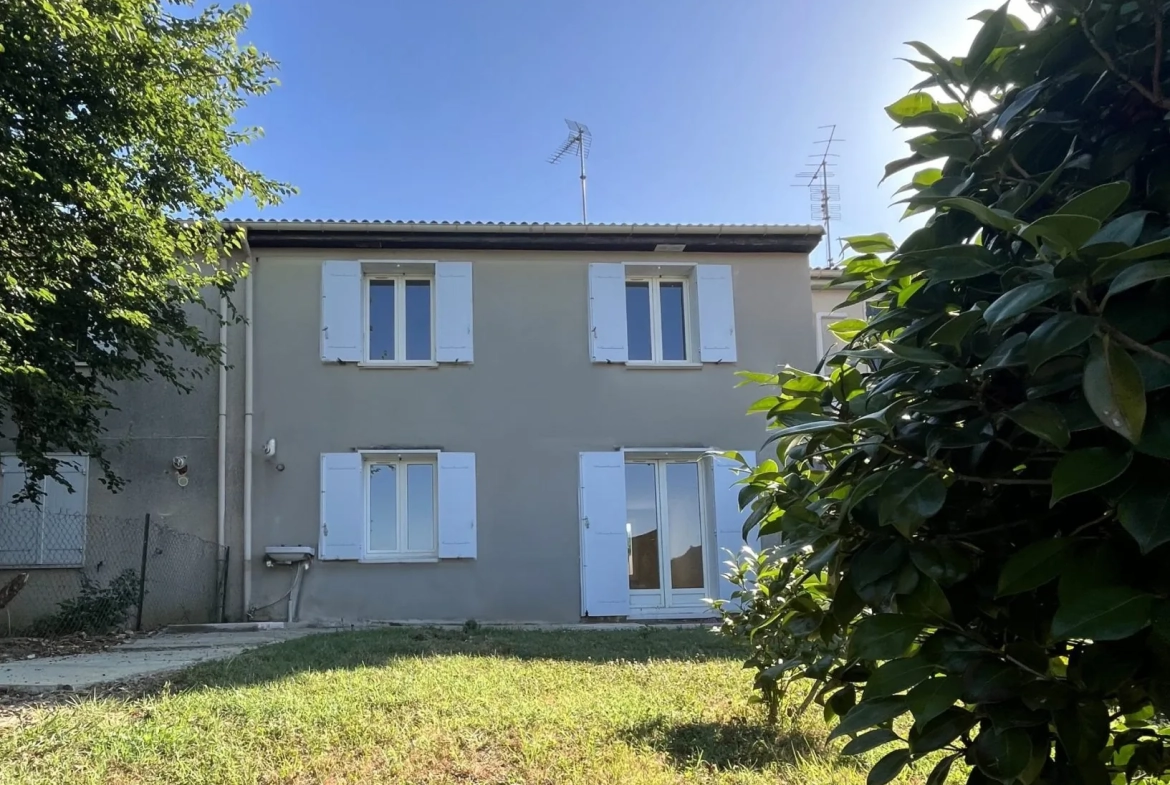 Maison 3 chambres à vendre avec jardin et garage à Le Passage 